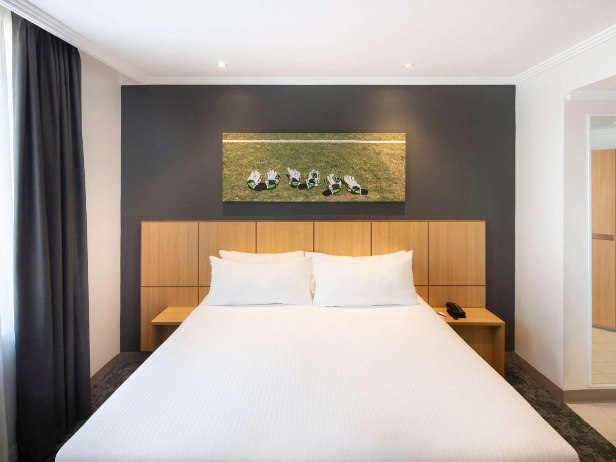 Mercure Sydney Bankstown Kültér fotó