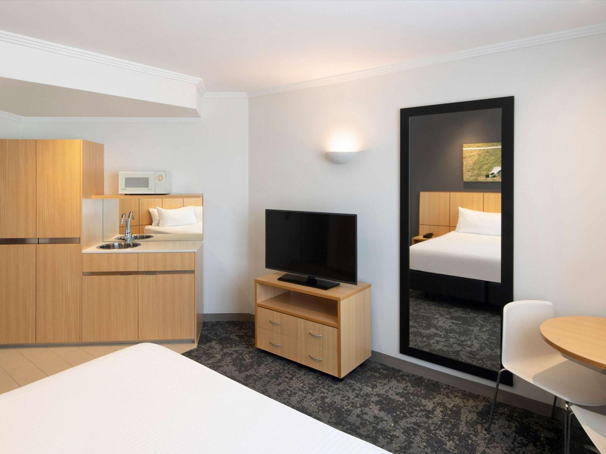 Mercure Sydney Bankstown Kültér fotó