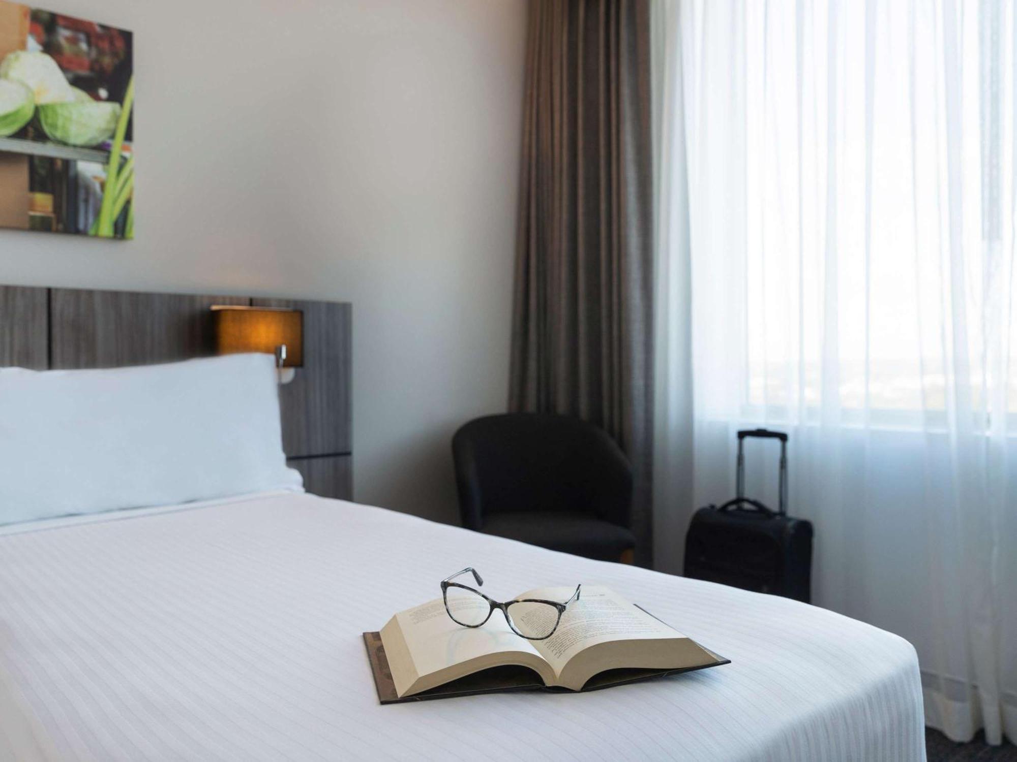 Mercure Sydney Bankstown Kültér fotó